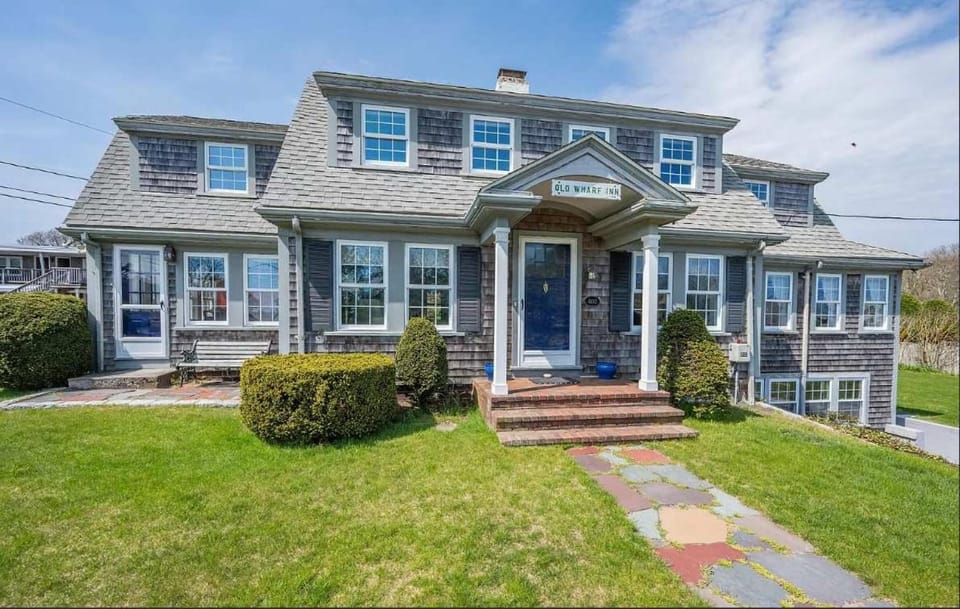 450 ft to Raycroft Beach Game Room Dog Friendly House in Dennis Port
