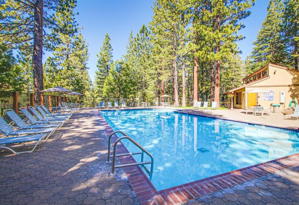 Family-Friendly Condo with Pool Tennis Deck & Walk to Beach Access House in Tahoe Vista