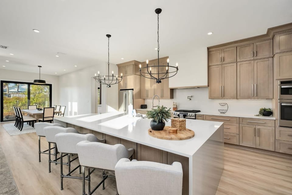 Kitchen or kitchenette, Seating area, Dining area, furniture