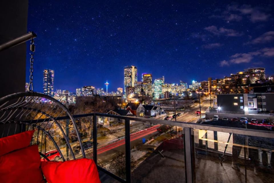 Night, Balcony/Terrace, City view