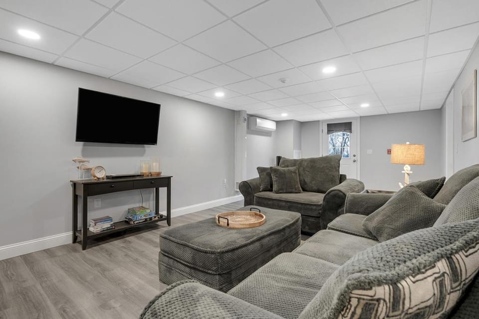 Modern Weirs Beach Escape | Pool | Winnipesaukee House in Laconia