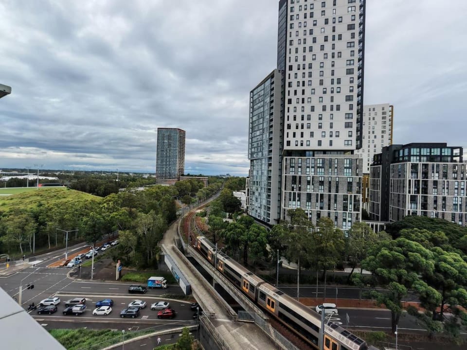 Parkside Sanctuary - 2BR apartment in Olympic Park Apartment in Sydney