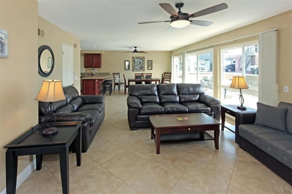 6 BDR Duplex Across From The Beach With Large home House in Balboa Peninsula