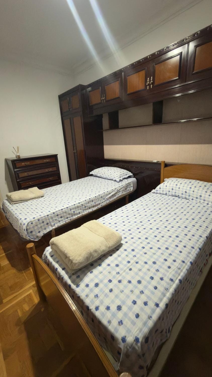 Habitación Luminosa a 10 minutos del centro y San Fermín Campground/ 
RV Resort in Pamplona