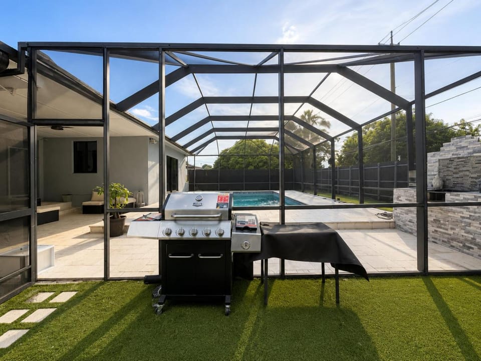 Day, Garden, Swimming pool