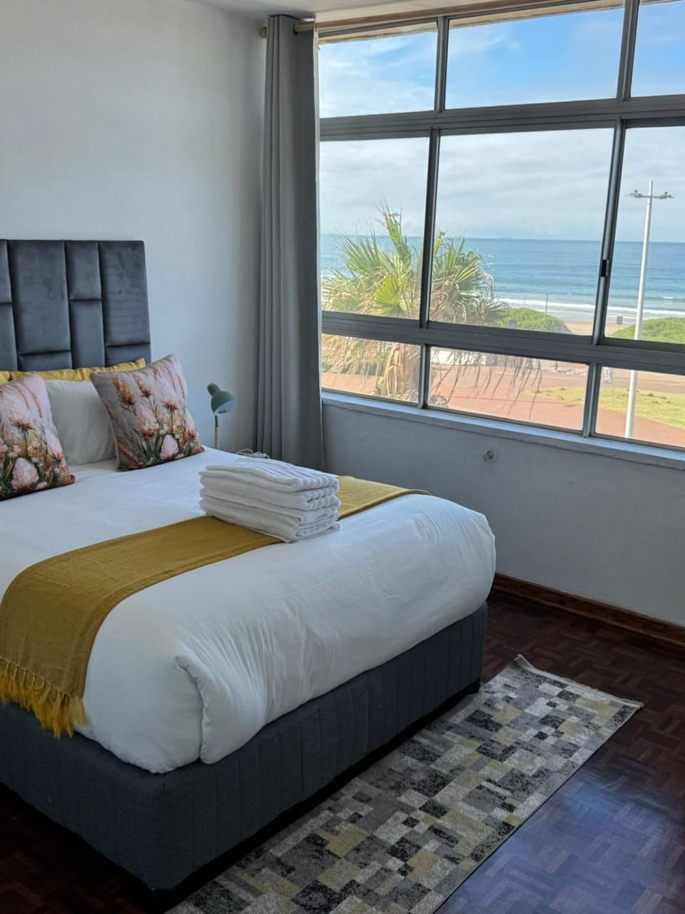 Bed, Bedroom, Sea view