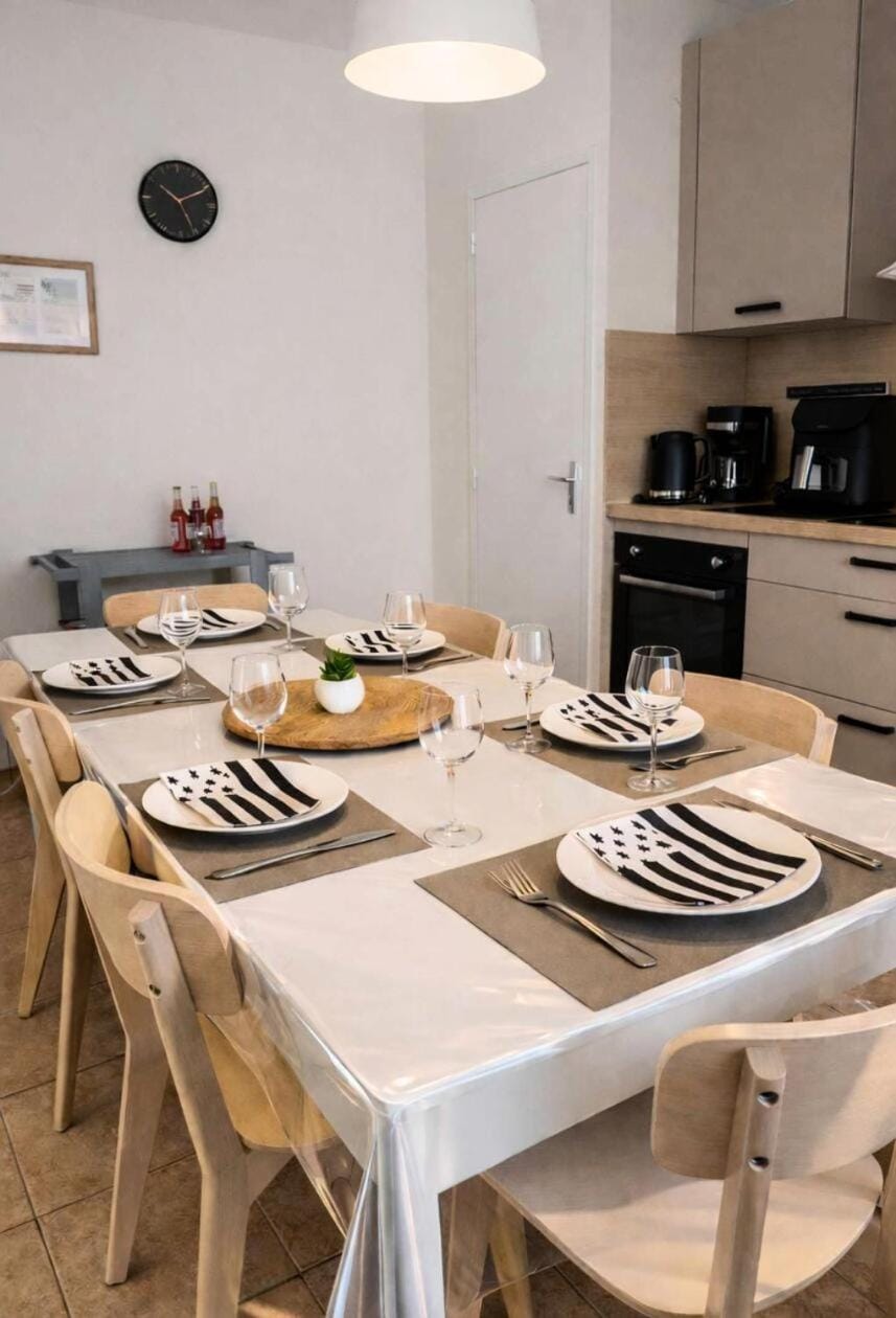 Résidence C13-tregastel - Ti Kozh – Ancien hôtel breton près de l'église MAE-9473 Villa in Trégastel