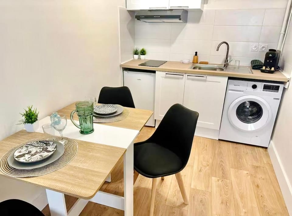 Studio neuf en hyper centre, moderne et calme Apartment in Toulon