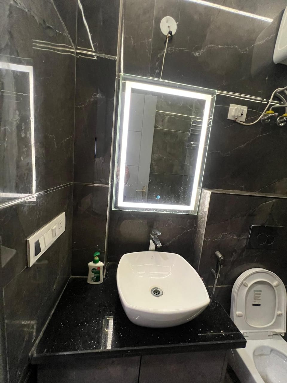 1202 , Rooftop , Cozy Cave 2BHK with Pvt Theatre Apartment in New Delhi