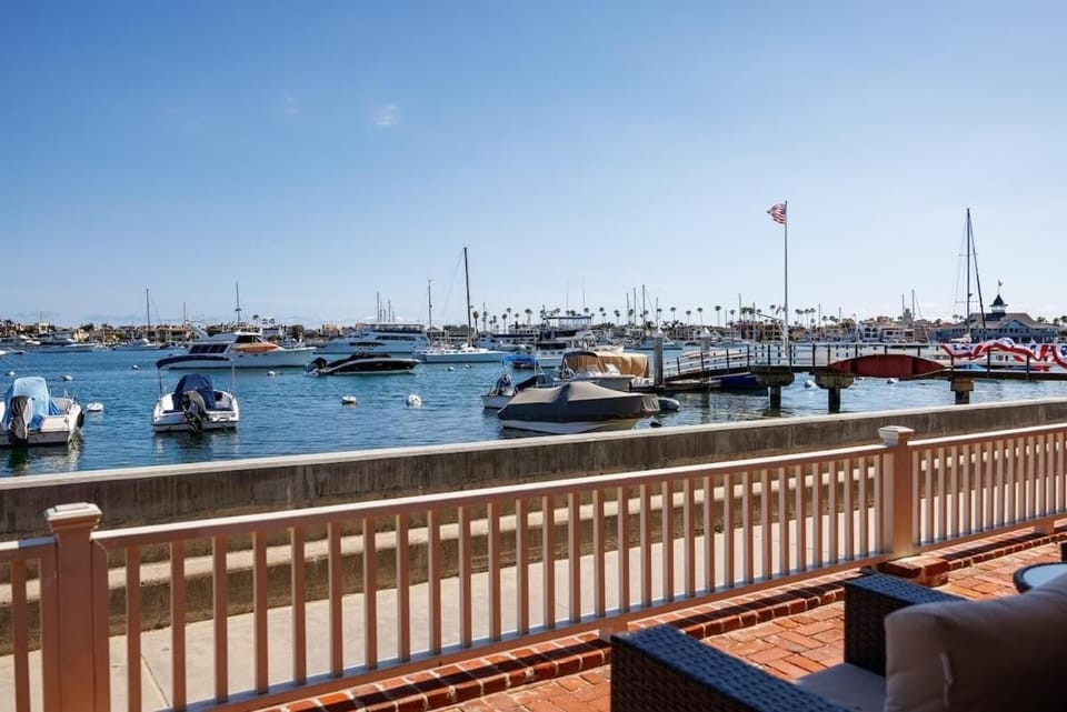 Ultimate Bayfront Experience- Rare Double Lot! 608 home House in Balboa Peninsula