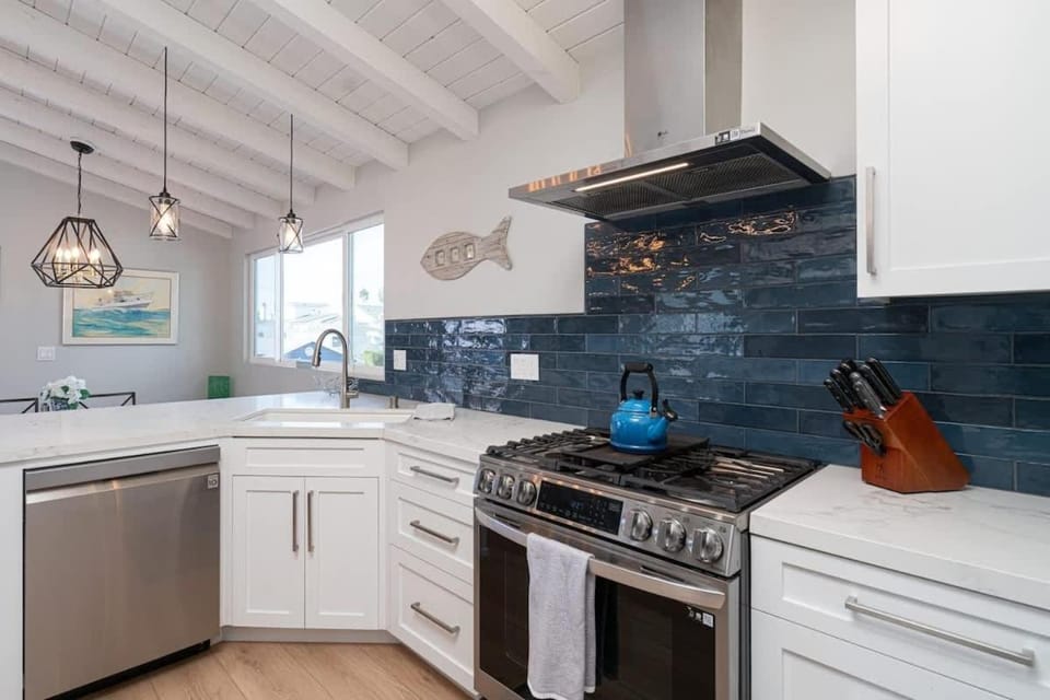 Balboa Island Charmer- 304 Ruby B home House in Balboa Island