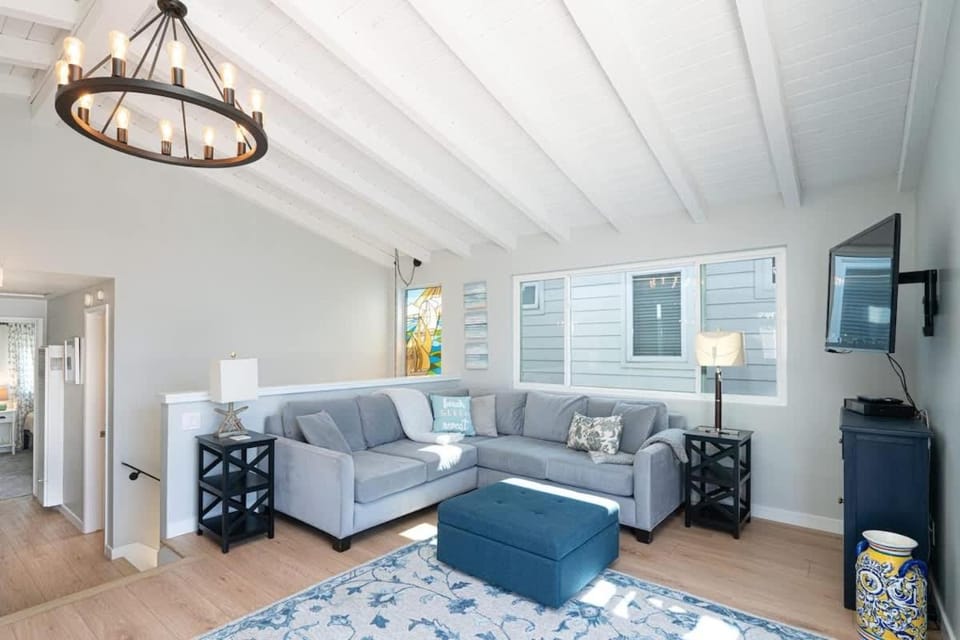 Balboa Island Charmer- 304 Ruby B home House in Balboa Island