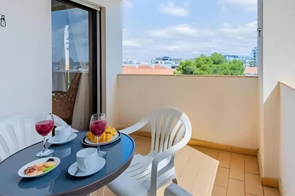 View (from property/room), Balcony/Terrace