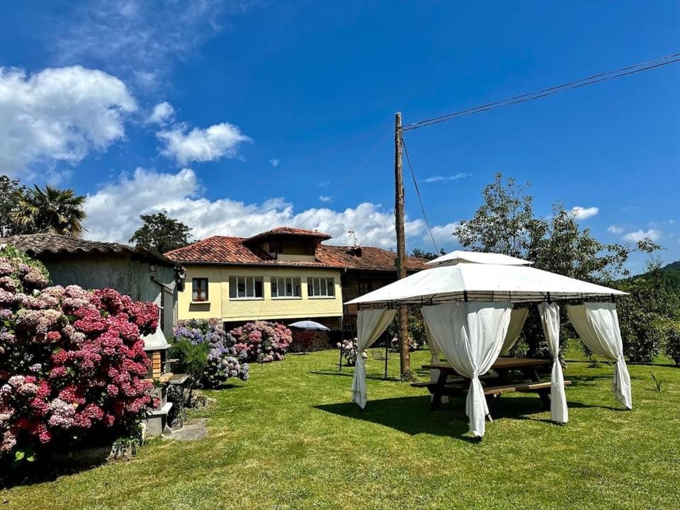 Casa La Ería House in Asturias