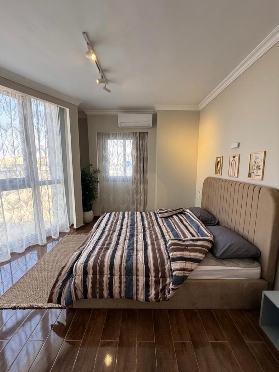 Modern Cozy centrally located apartment in One Kattameya Apartment in Cairo Governorate