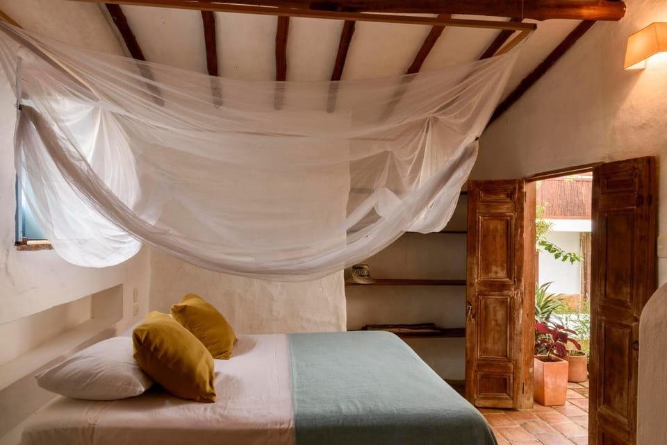 Romantic Colonial Charm Barichara w Jacuzzi Bed and Breakfast in Barichara
