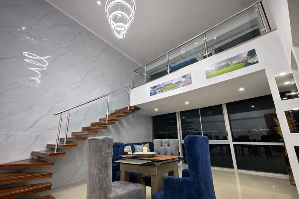 Living room, Dining area