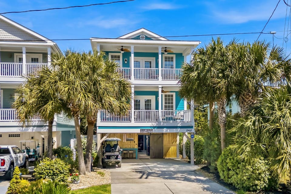Living the Dream at Palm Estate Retreat House in Surfside Beach