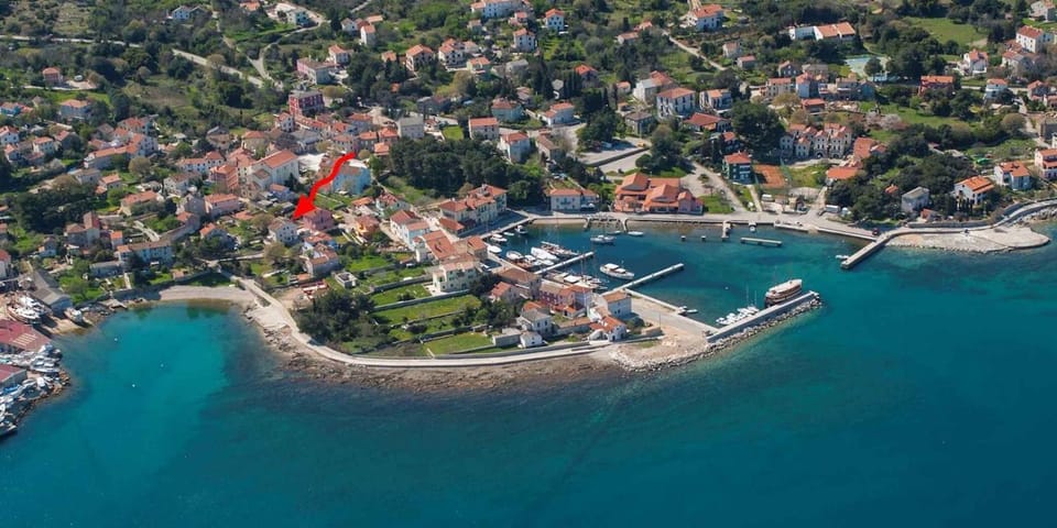 Nearby landmark, Bird's eye view, Summer