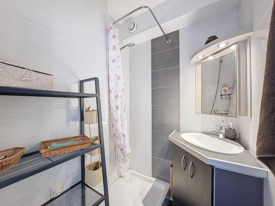 Appartement avec parking - 4 pers., vue jardin - FR-1-857-75 Apartment in Vieux-Boucau-les-Bains
