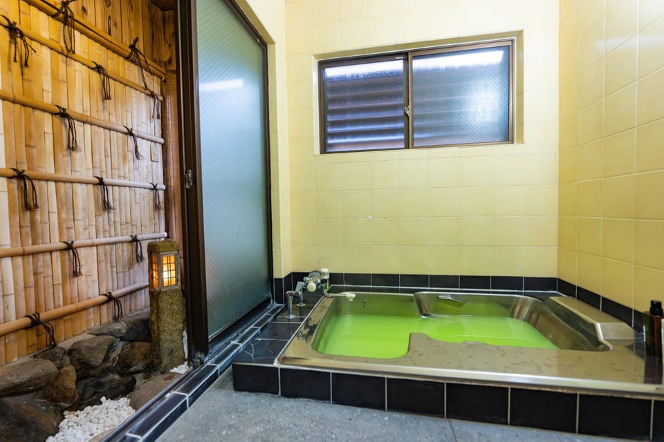 Bathroom, Bath