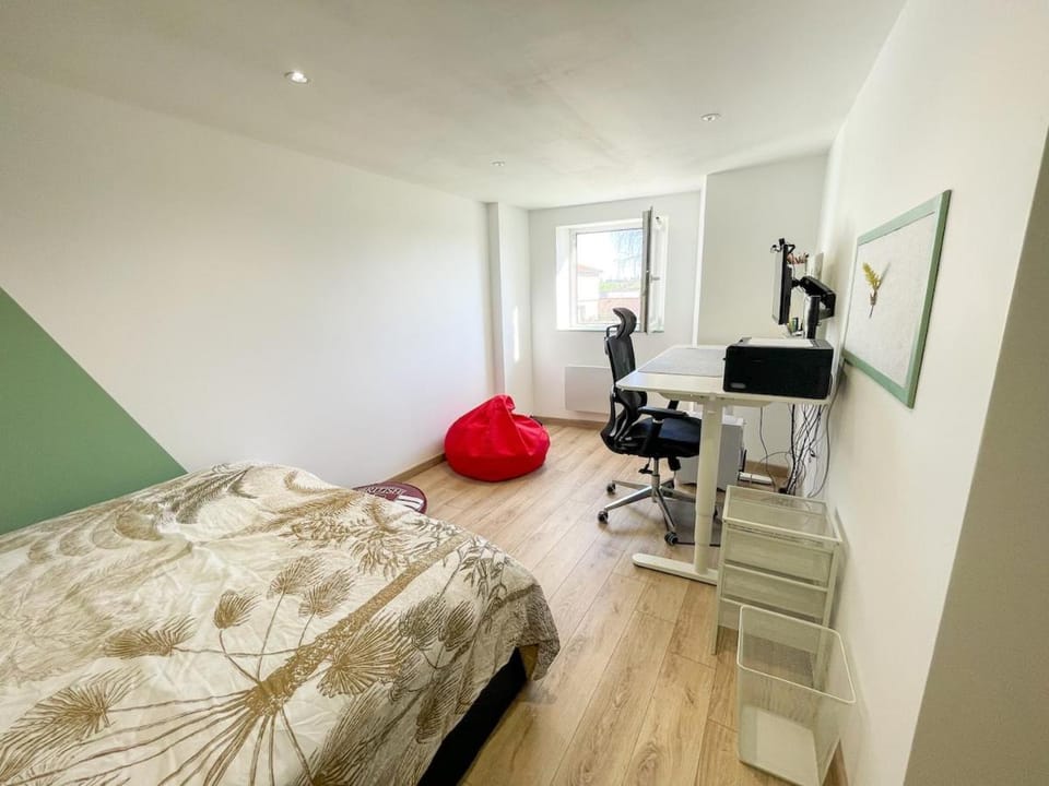 Chic & Dingo - Modern Apartment, Comfort, Wi-Fi Apartment in Auvergne-Rhône-Alpes