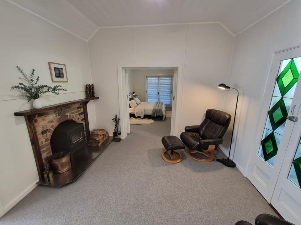 Finchy Cottage House in Beechworth