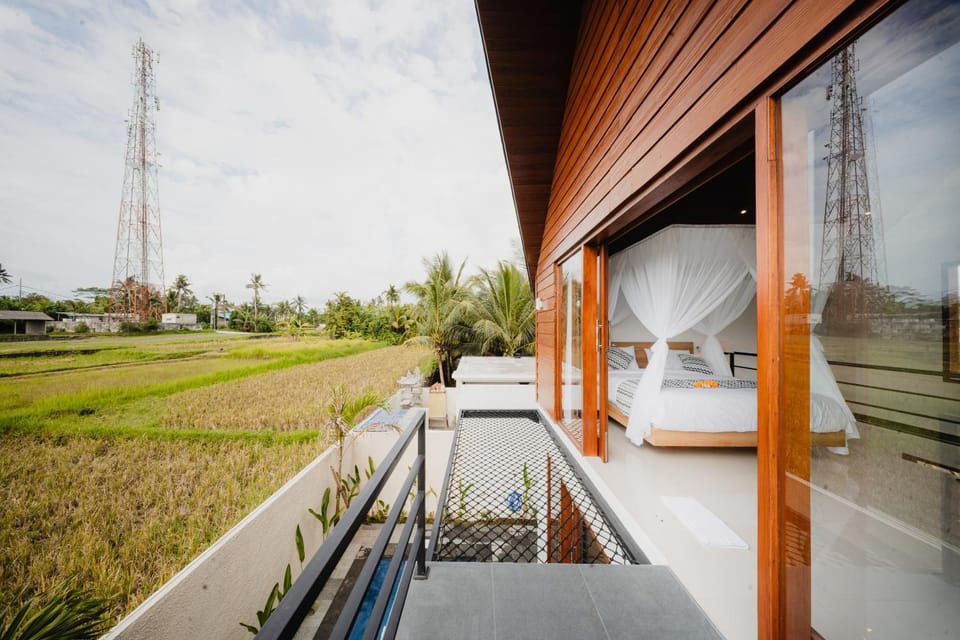 Bed, Bedroom, Garden view, Garden view