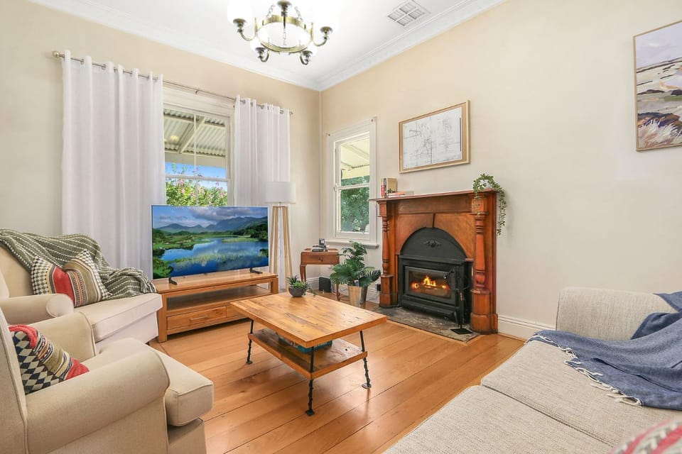 Marianna's Lakeside Cottage House in Beechworth