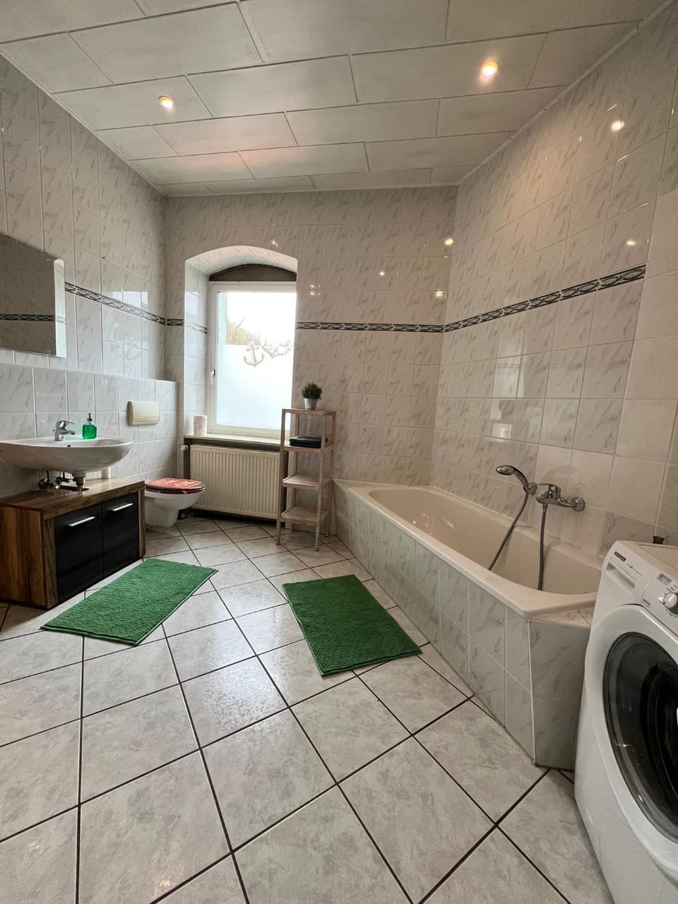 Bathroom, Bath