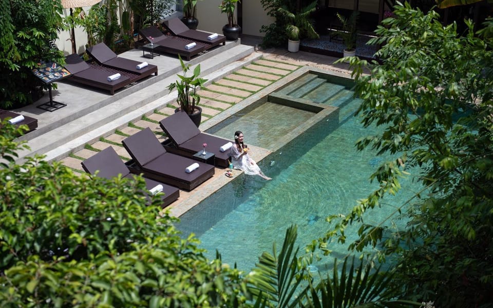 Day, People, Garden, Seating area, Dining area, Garden view, Pool view, Area and facilities, Area and facilities, Swimming pool, sunbed