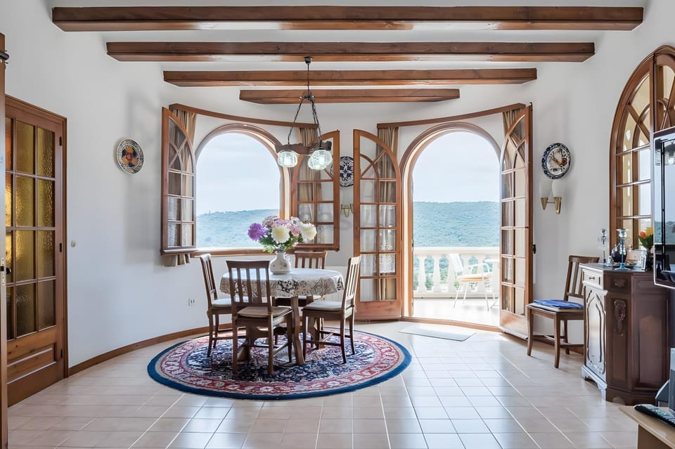 Property building, Living room