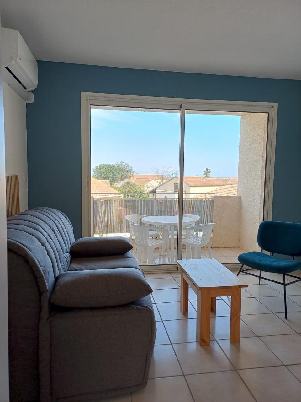 Seating area