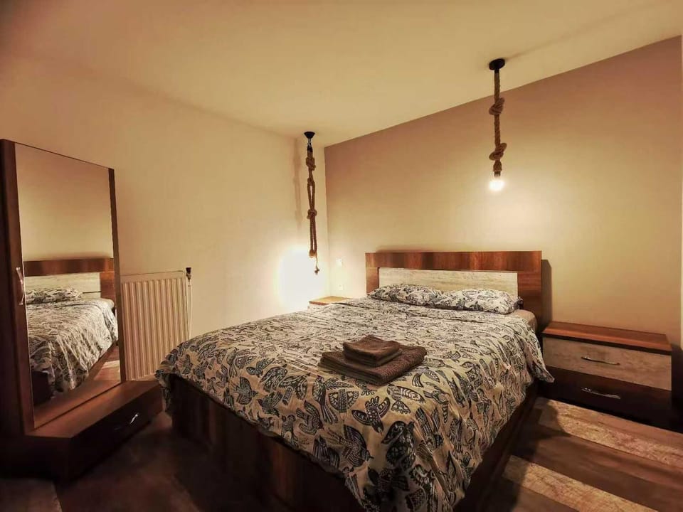 Cozy & Modern Flat for 5 in Athens Bed and Breakfast in Sporades, Greece