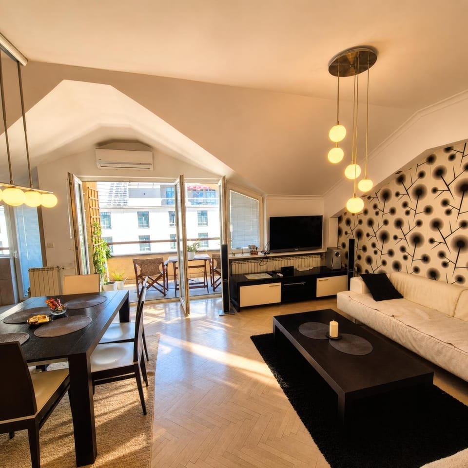 Balcony/Terrace, Living room, Dining area