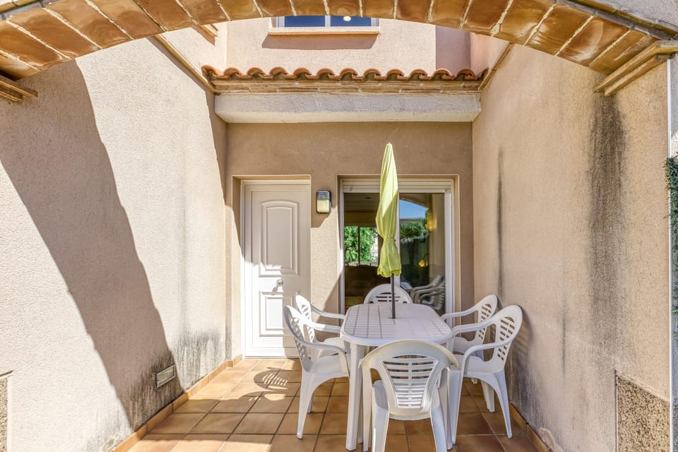 Casa con piscina comunitaria House in L'Escala