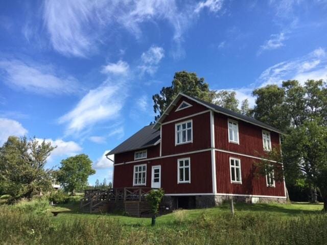 Enjoy the quiet life on the countryside House in Sweden