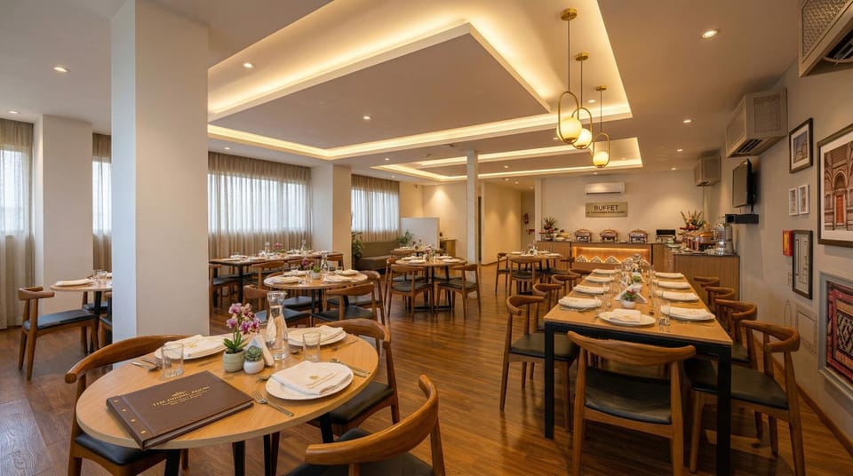 Restaurant/places to eat, Restaurant/places to eat, Food and drinks, Banquet/Function facilities