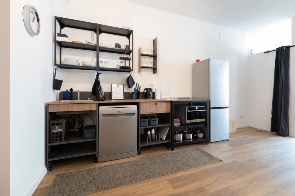 Coffee/tea facilities, Kitchen or kitchenette, kitchen