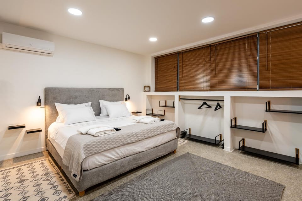 Living room, Bedroom