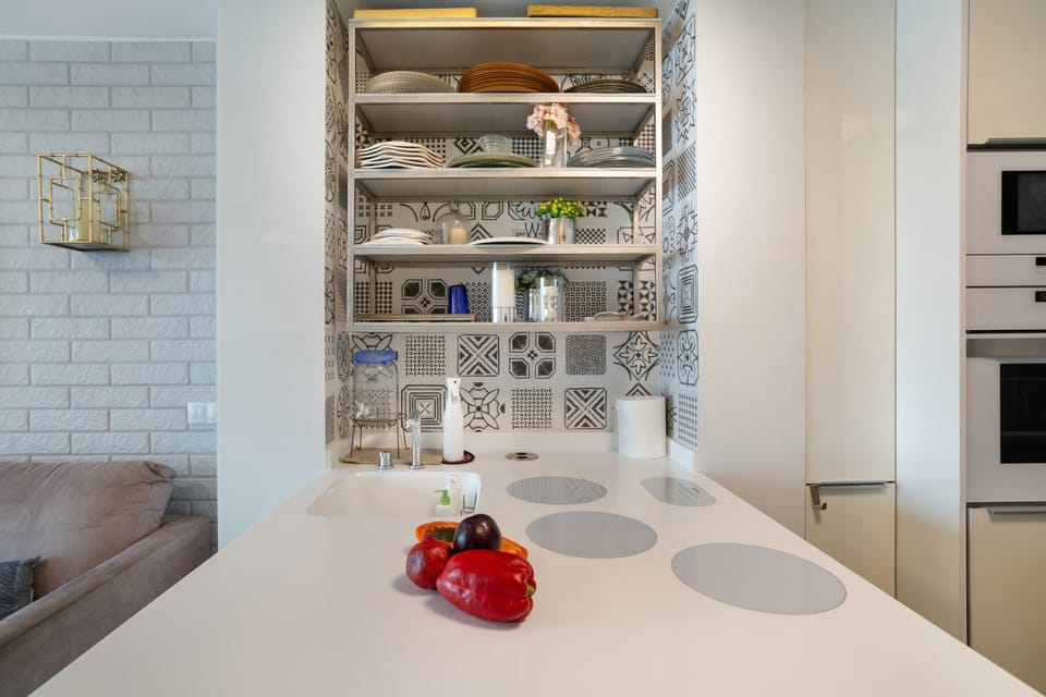 Kitchen or kitchenette, Living room