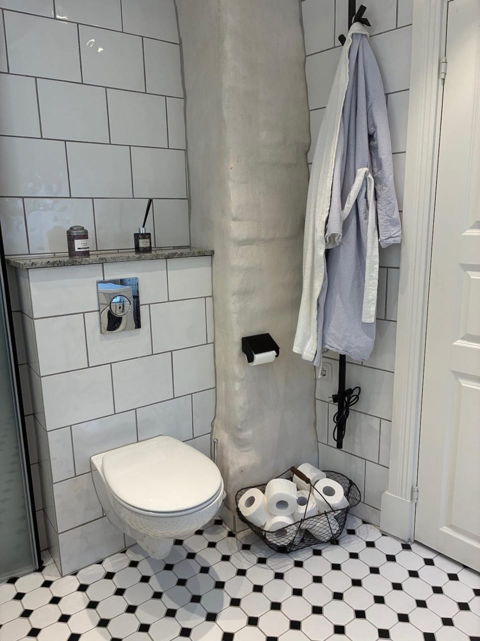 Toilet, Bathroom