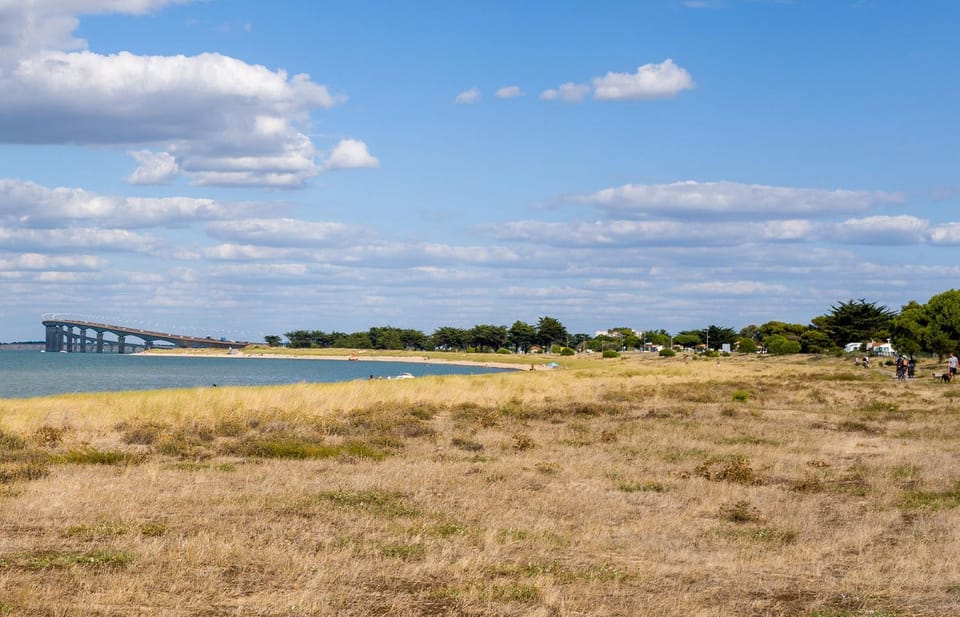 Camping Le Platin - La Redoute Campground/ 
RV Resort in Rivedoux-Plage
