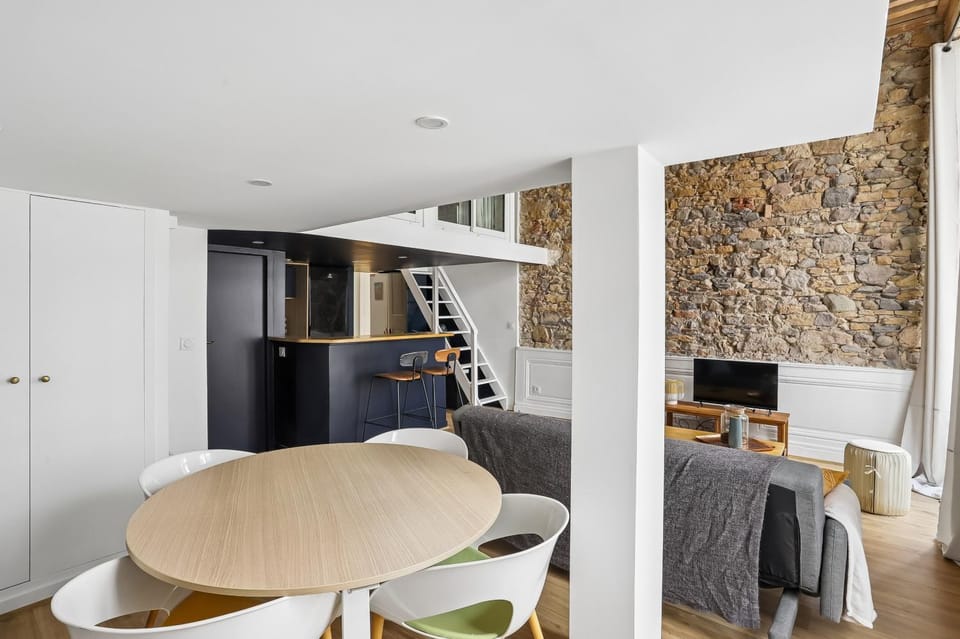 Kitchen or kitchenette, Living room, Seating area, wardrobe