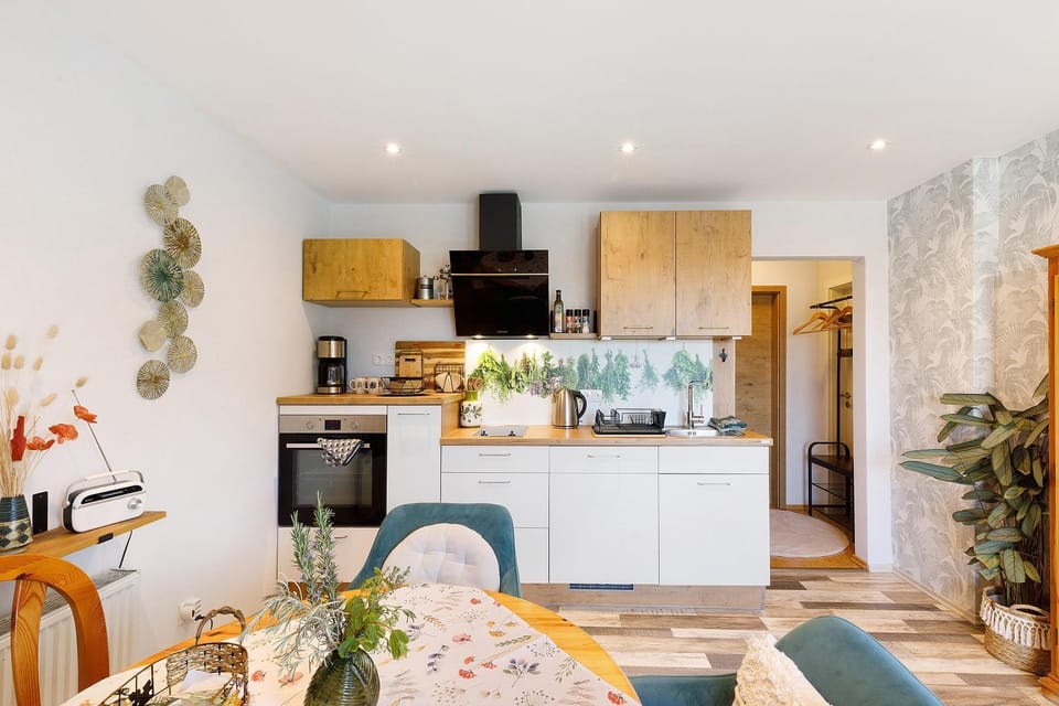 Property building, Kitchen or kitchenette, Living room