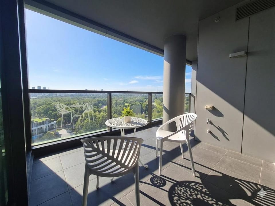 View (from property/room), Balcony/Terrace, Garden view