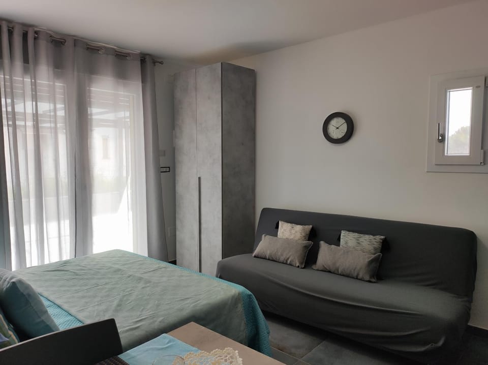 Depandace,Mirelisa Apartment in Torre San Giovanni