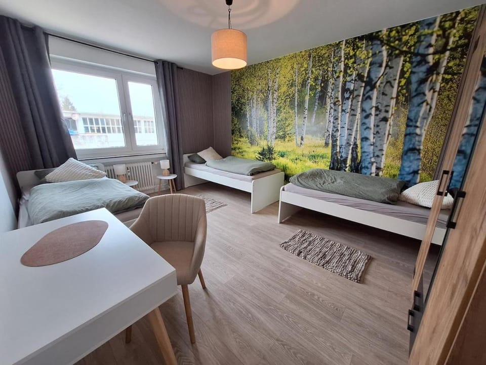 Bright 3-Bedroom Apartment, Balcony, Accommodates up to 7 guests Apartment in Bielefeld