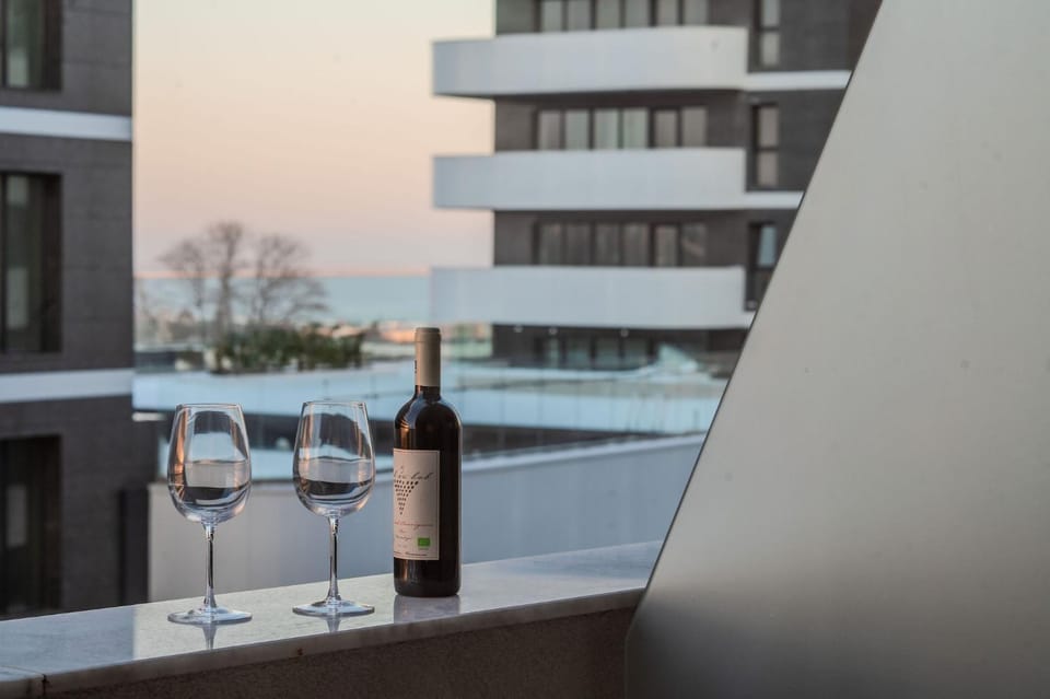 BlueWaves Apartment in Odyssey Pools SPA and Parking Resort Apartment in Constanța County