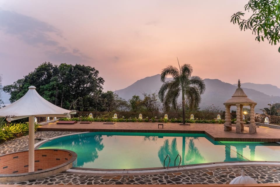 Mountain view, Pool view, Swimming pool